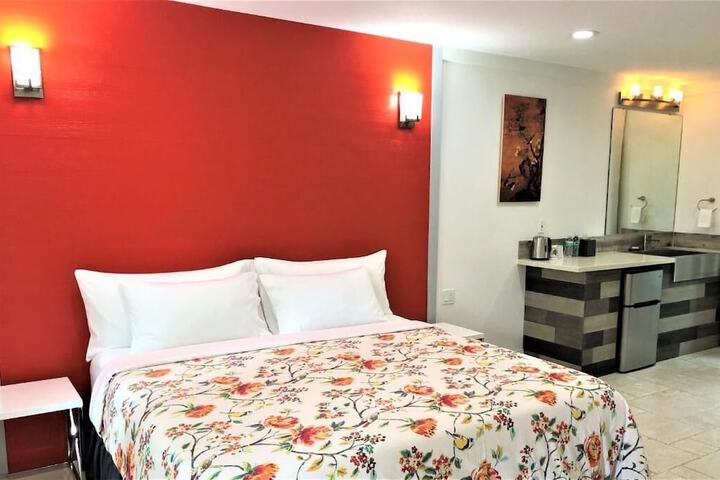 Room 32 of 59