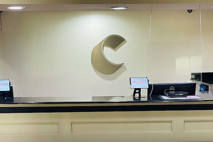 Ardmore Inn & Suites