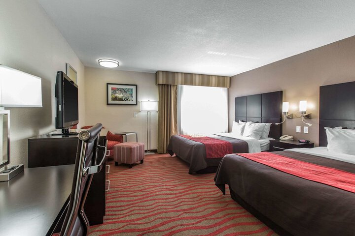 Room 32 of 40