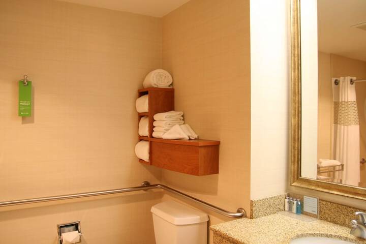 Room 47 of 63
