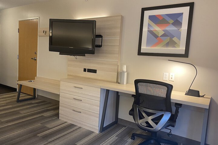 Holiday Inn Express Hotel & Suites Logansport by IHG