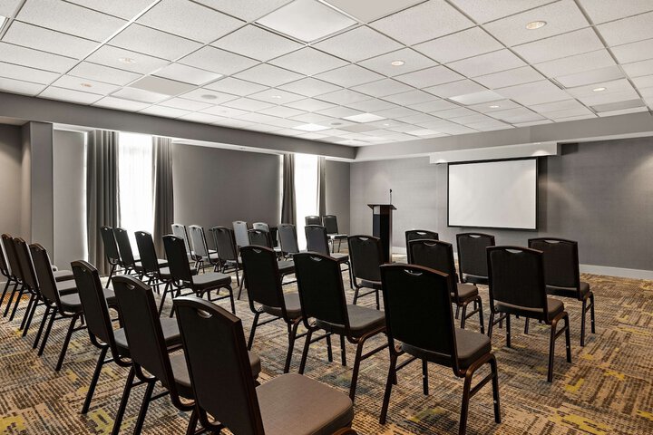 Hampton Inn & Suites Poughkeepsie