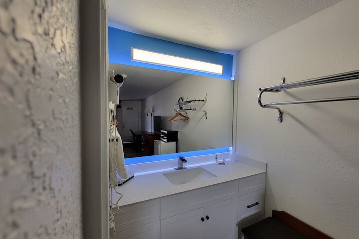 Room 15 of 26