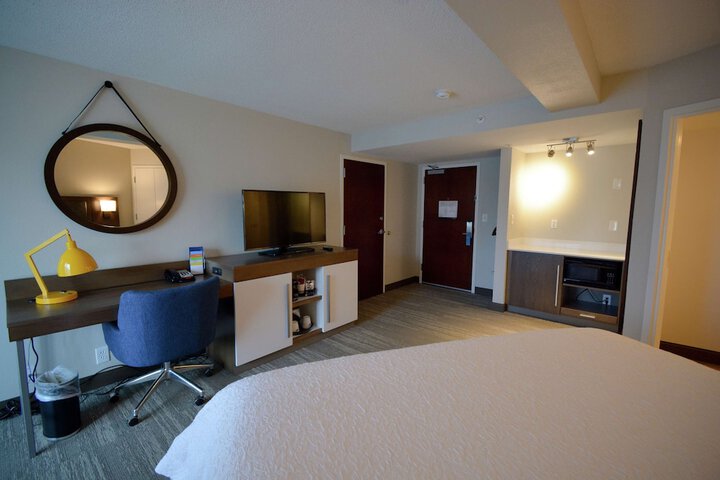 Room 34 of 39