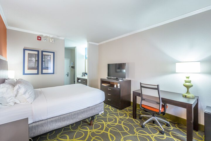 Room 20 of 44