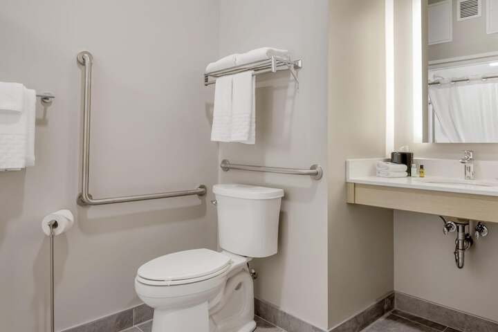 Best Western Plus Bridgewater Hotel & Convention Centre