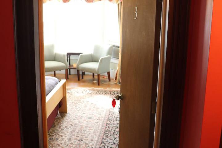 Reynolds House Inn & Motel