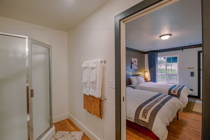 Room 3 of 16