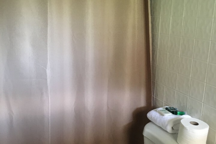Room 32 of 63