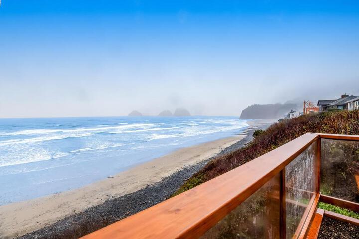 Blue Sea Oceanfront Cottage