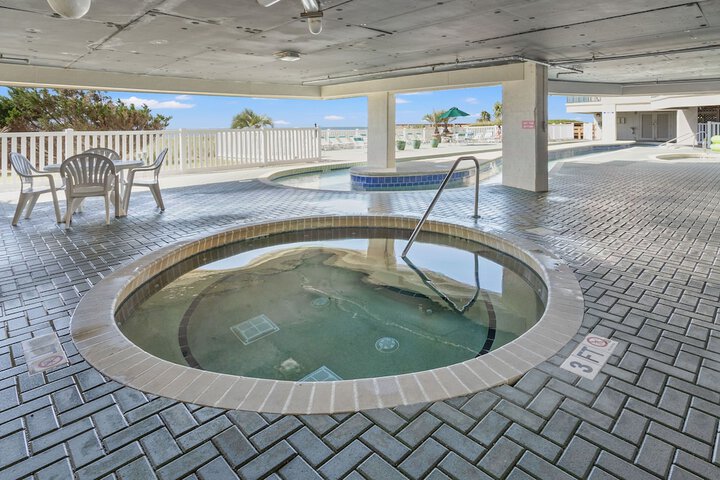 Pool 13 of 51