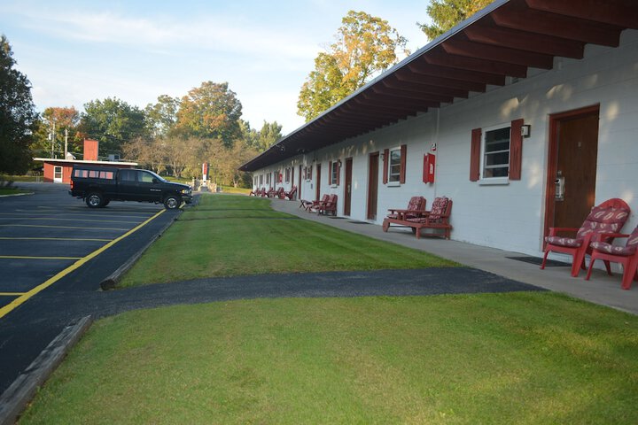 Hotel 5 of 63