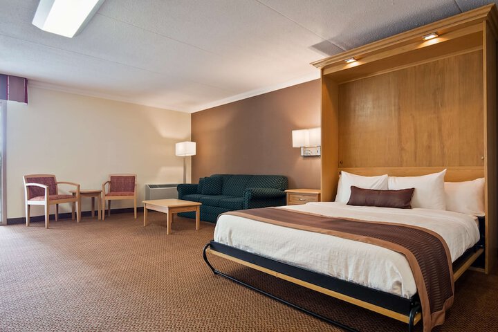 Best Western Plus Cobourg Inn & Convention Centre