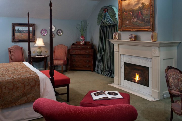 Room 13 of 44