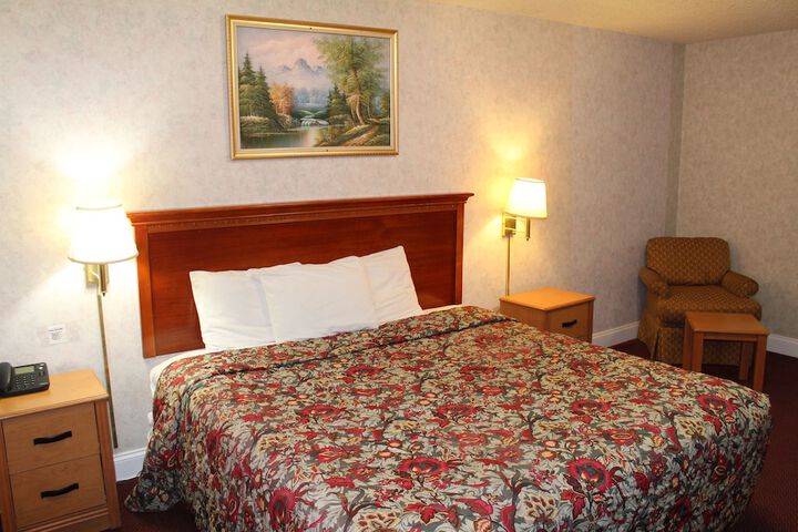 Room 21 of 28