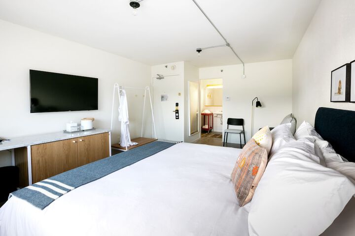 Room 38 of 112