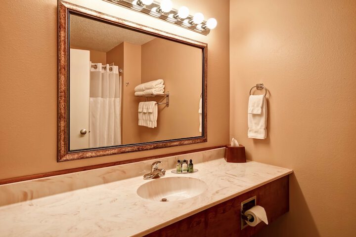 Room 20 of 38
