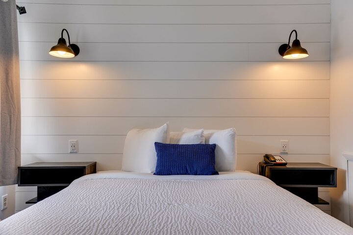 Room 14 of 15