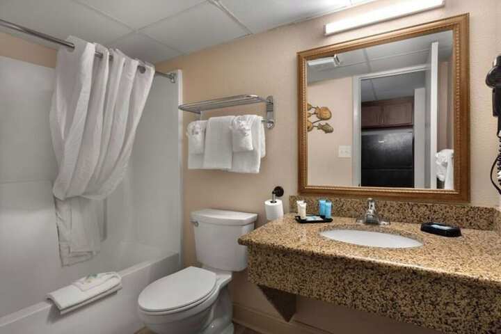 Room 35 of 48