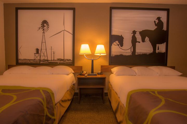 Room 15 of 25