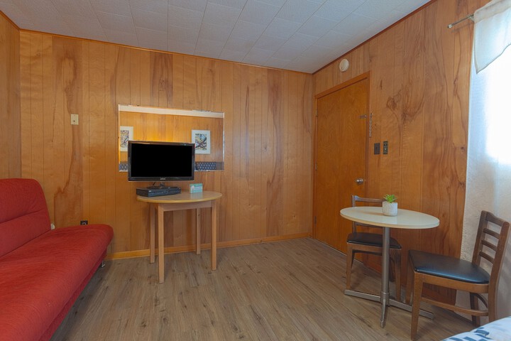 Room 57 of 62