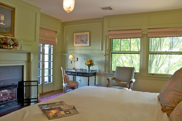 Room 21 of 31