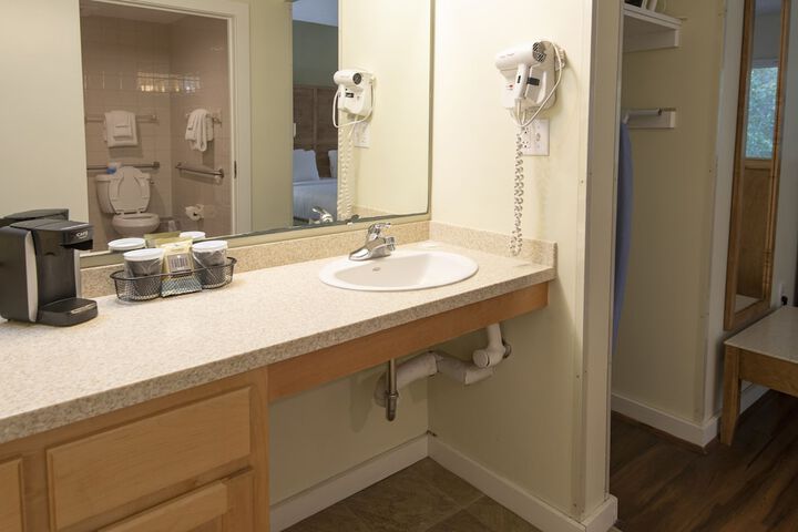 Room 46 of 121