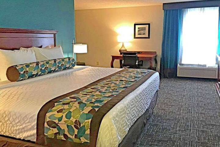 Room 10 of 42