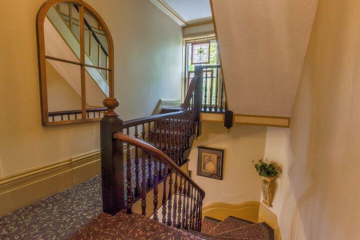 The Woodview Inn