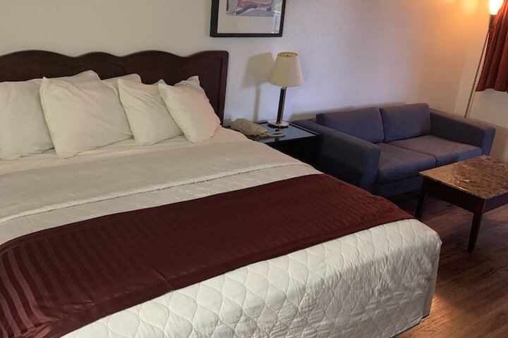 Room 14 of 71