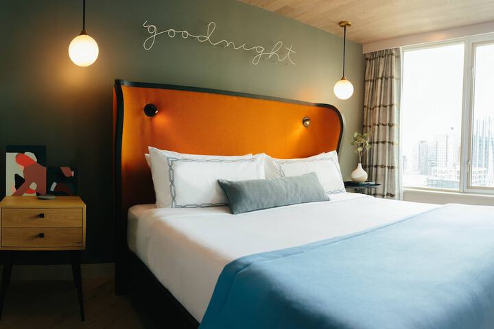 Delta Hotels by Marriott Vancouver Downtown Suites - Downtown Vancouver