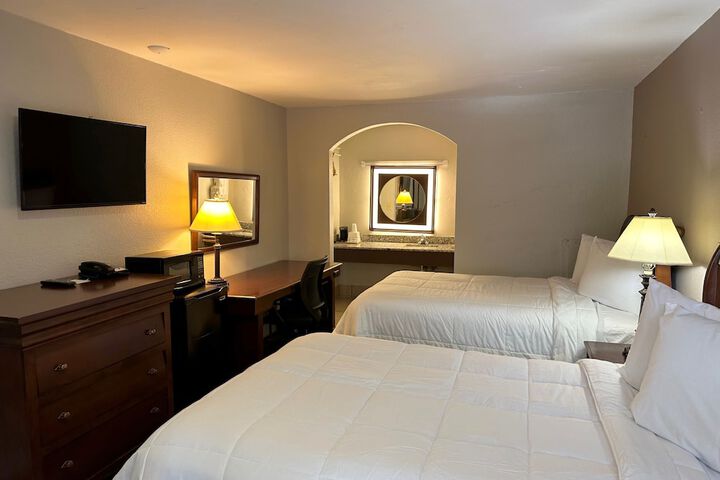 Room 16 of 29