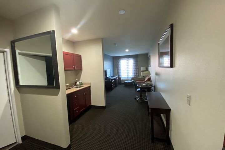 Room 16 of 37