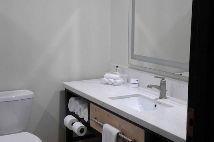 Room 21 of 26