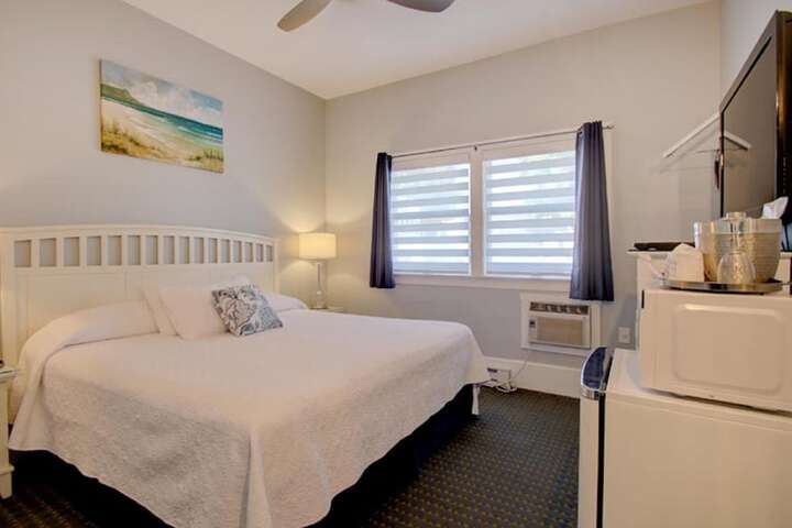 Room 4 of 14