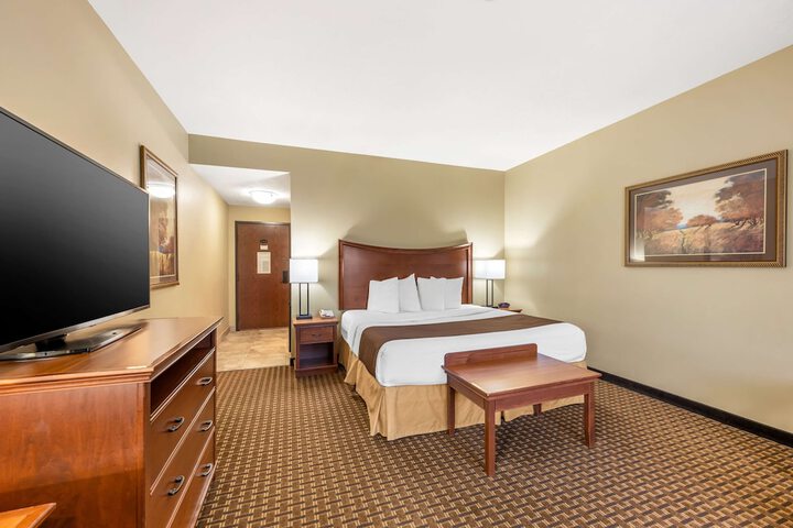 Best Western Plus Grand Island Inn & Suites