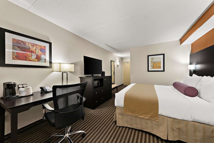 Room 19 of 38