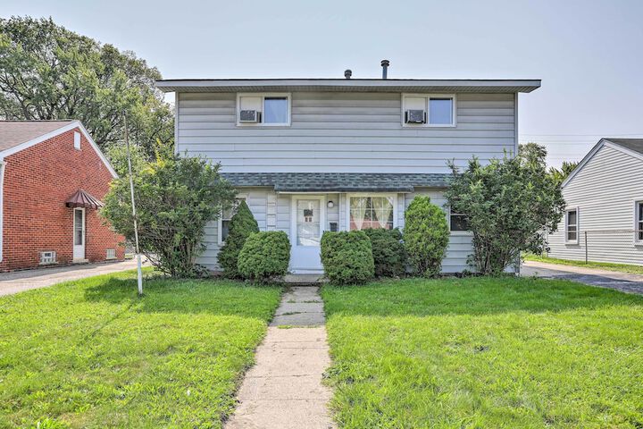 Lovely Royal Oak Unit 10 Min to Vibrant Downtown