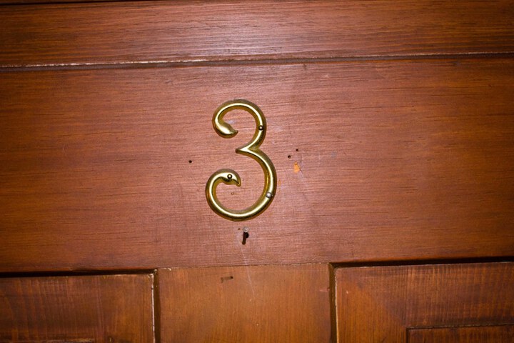 Room 25 of 61