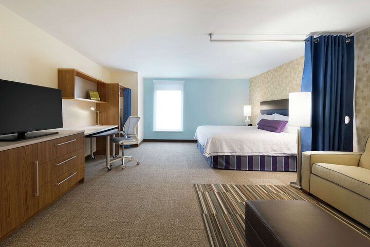 Room 14 of 28