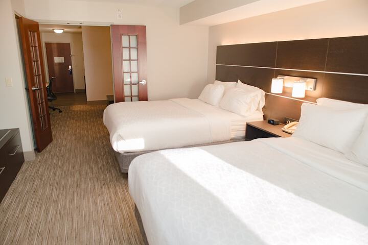 Room 15 of 30