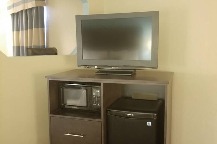 Room 13 of 25