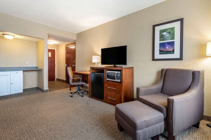 Room 29 of 40