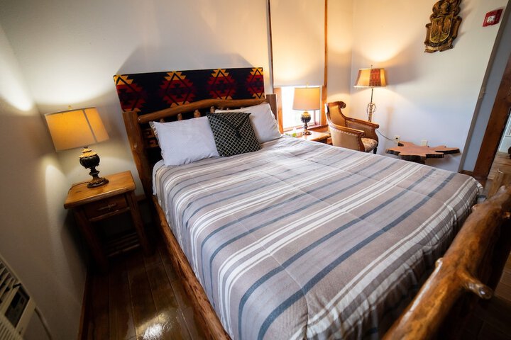 Oaak Tree Hotel