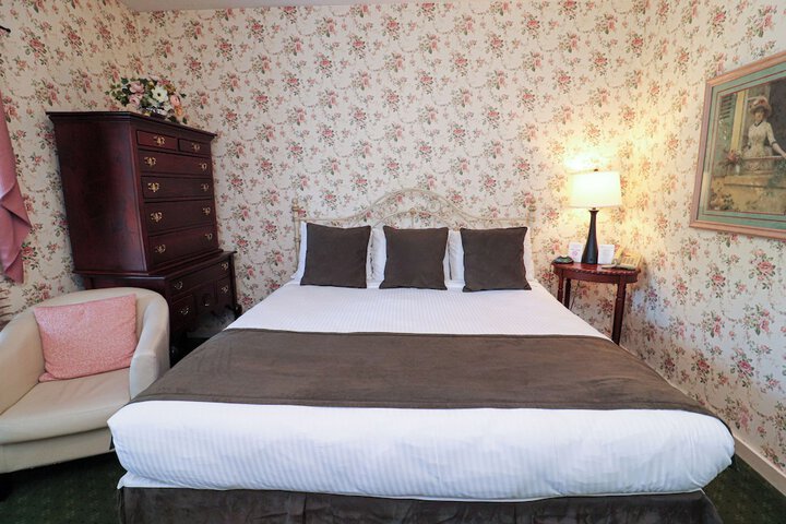 The Stroudsmoor by Wedgewood Weddings