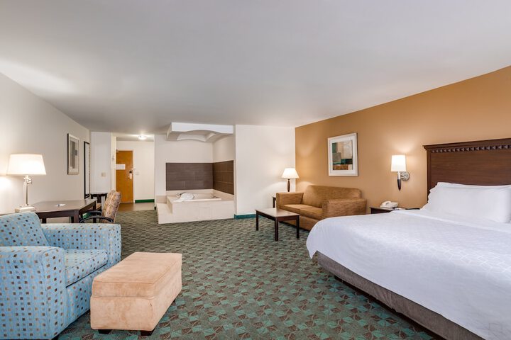 Room 21 of 38
