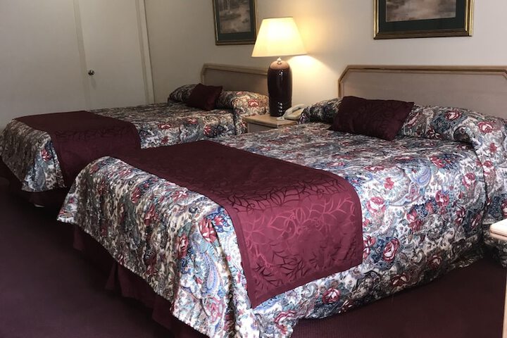 Room 3 of 10