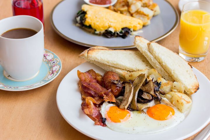 Breakfast/Coffee Service 58 of 77