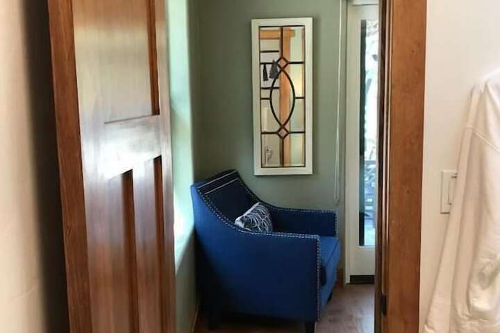 Room 67 of 117
