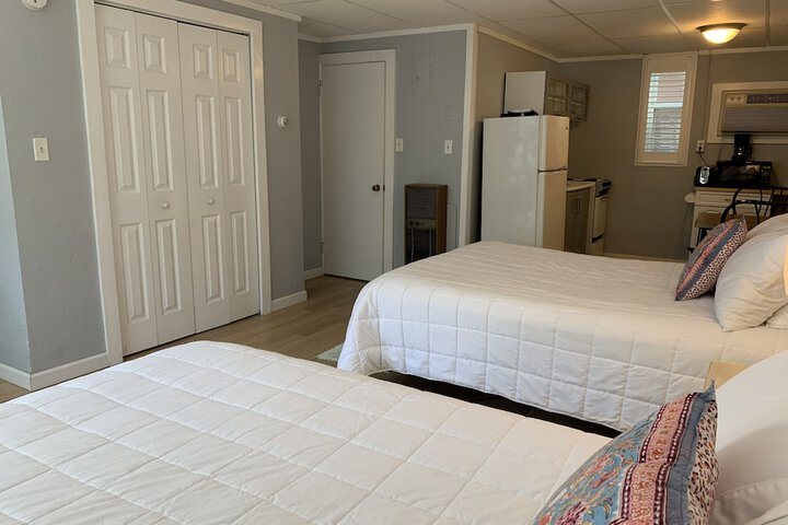 Room 34 of 231
